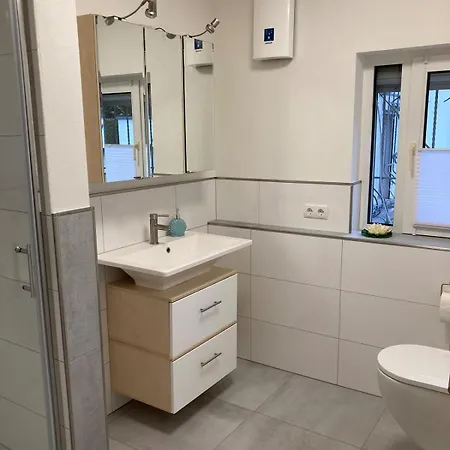 Monteurwohnung Mit Terrasse